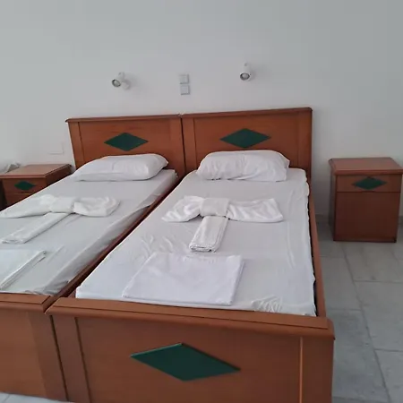 Galanos Naxos Guest house *